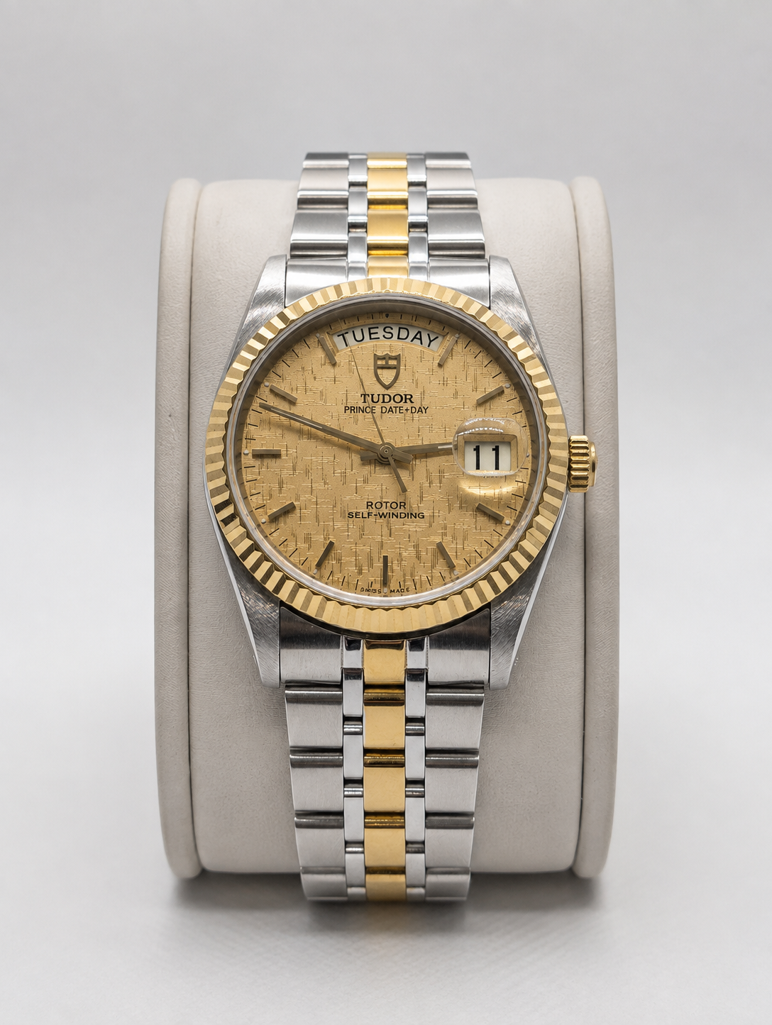 Vintage Tudor Date-Day